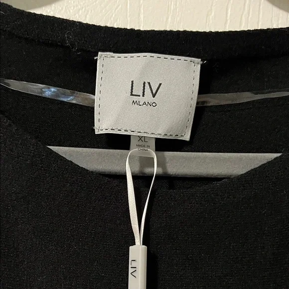 Milano Black Top with Silver Star Embellishments NWT Size xl - Picture 3 of 8